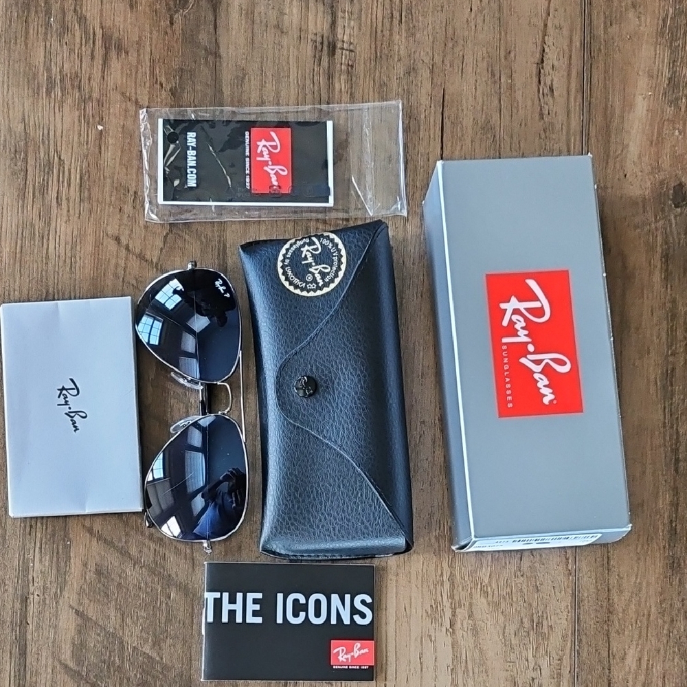 New Ray-Ban Polarize Aviator Sunglasses Gun Metal Frame Grey Lenses Never wear